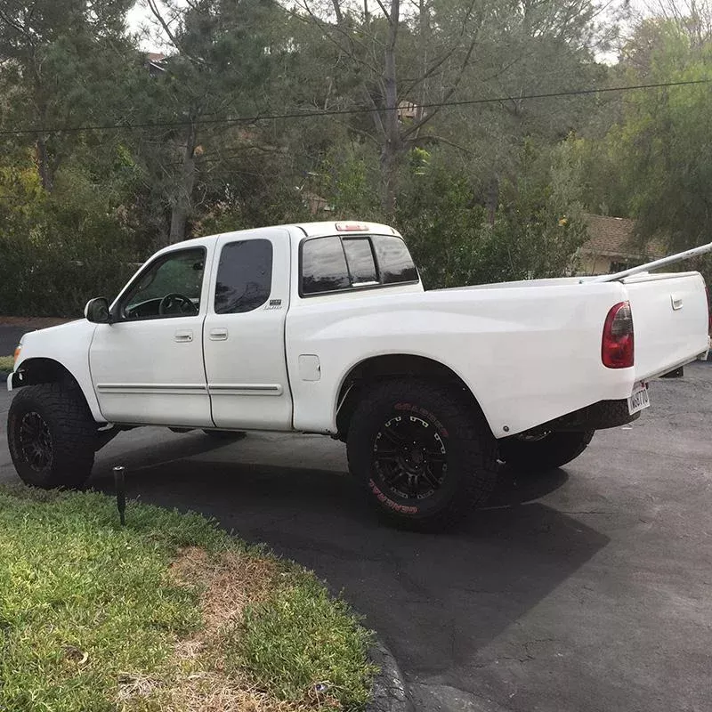 ’00-06 Toyota Tundra Bedsides | 4″ Bulge